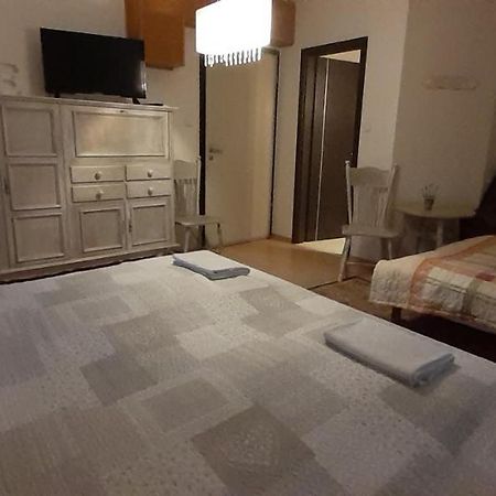 Oazis Apartmanhaz Hajdúszoboszló Zewnętrze zdjęcie