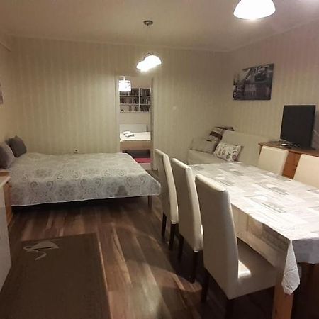 Oazis Apartmanhaz Hajdúszoboszló Zewnętrze zdjęcie