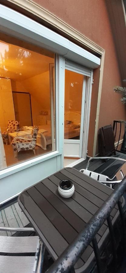 Oazis Apartmanhaz Hajdúszoboszló Zewnętrze zdjęcie