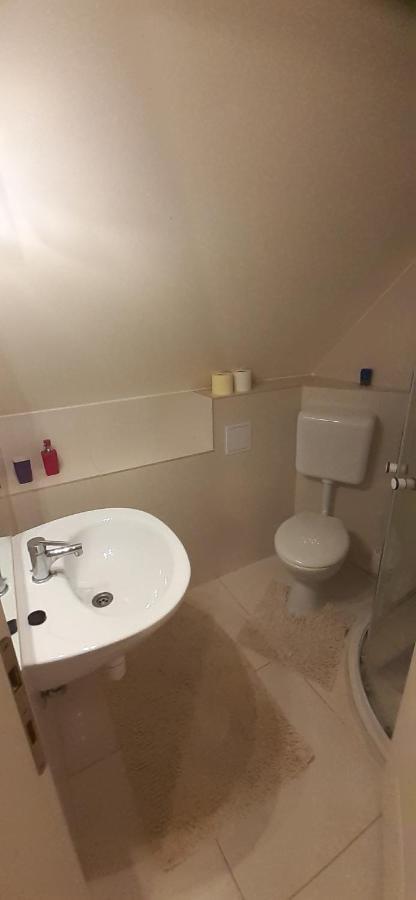 Oazis Apartmanhaz Hajdúszoboszló Zewnętrze zdjęcie