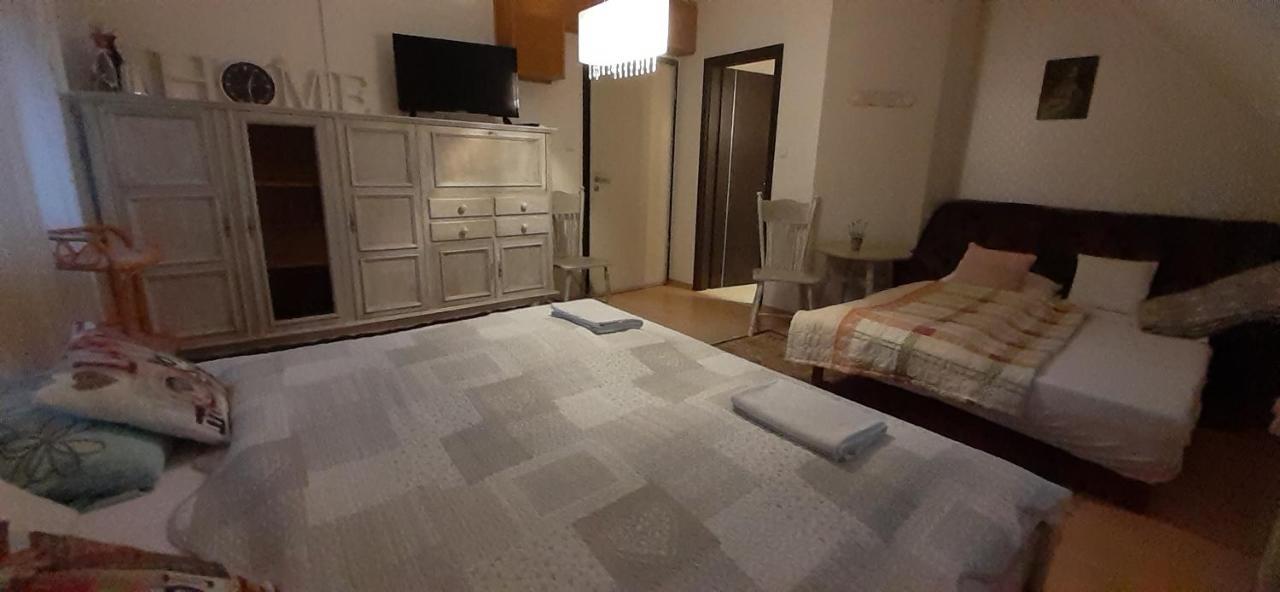 Oazis Apartmanhaz Hajdúszoboszló Zewnętrze zdjęcie