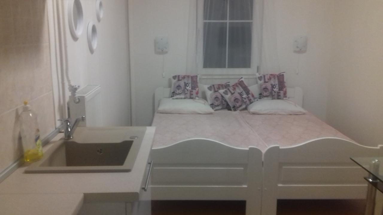 Oazis Apartmanhaz Hajdúszoboszló Zewnętrze zdjęcie